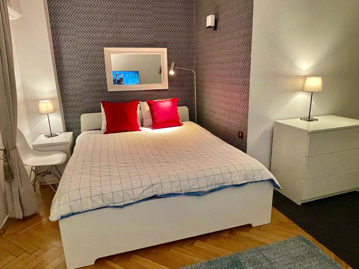 Апартаменти Blue 2 Fast Wifi 2xmetro 60'tv Netflix Hbo Appletv+ *